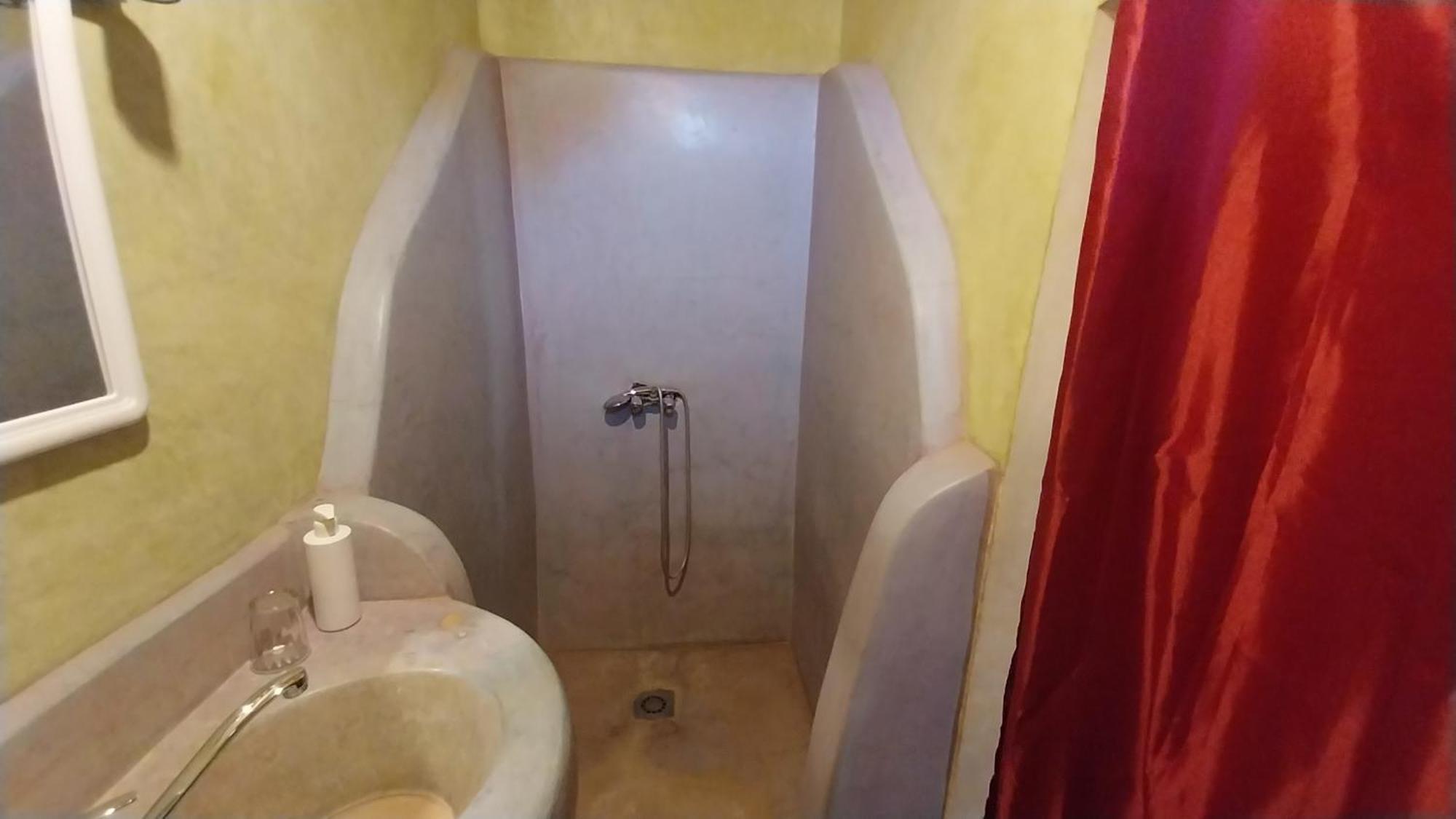 Auberge Bassou Nkob Номер фото