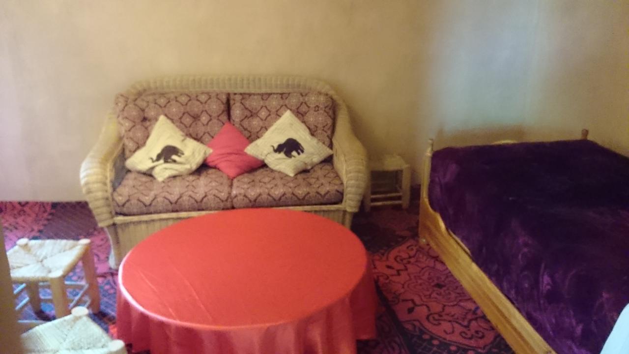Auberge Bassou Nkob Екстер'єр фото
