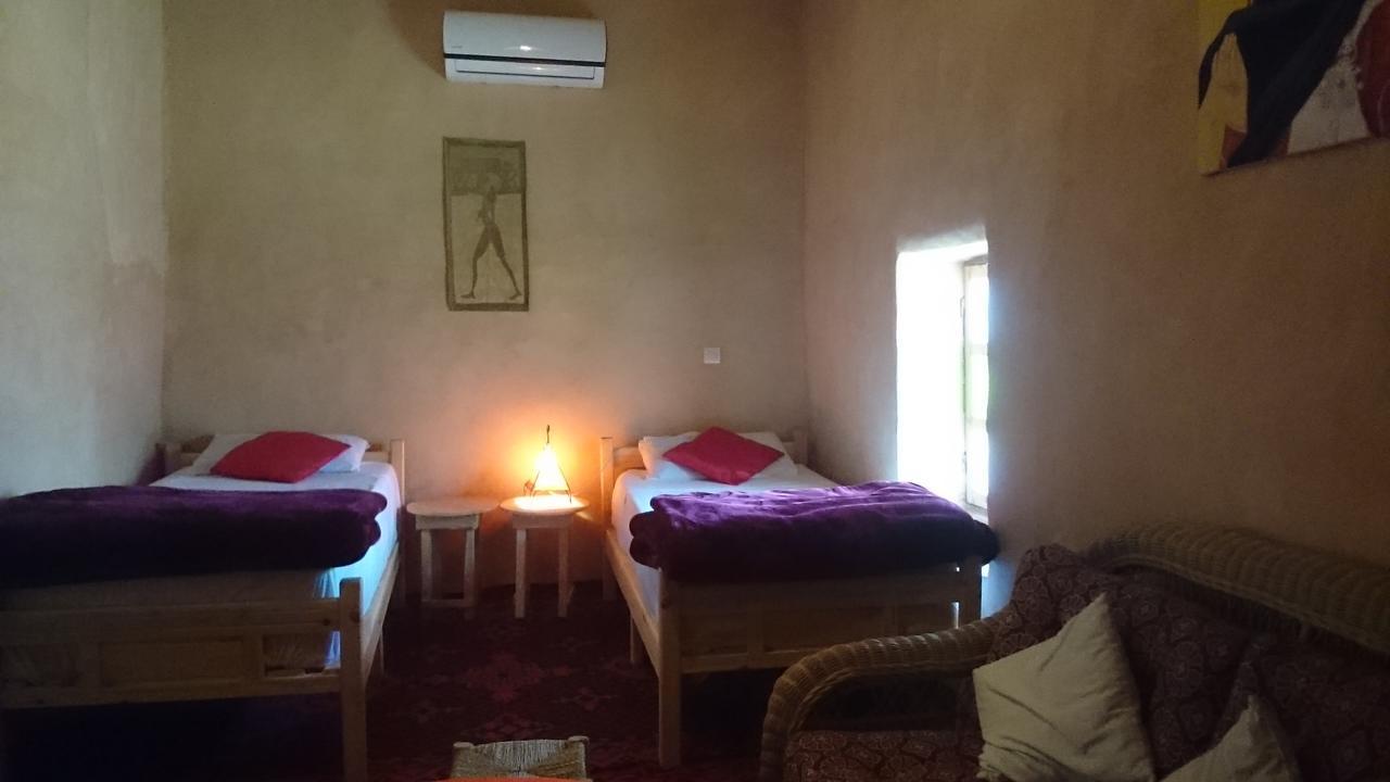 Auberge Bassou Nkob Екстер'єр фото